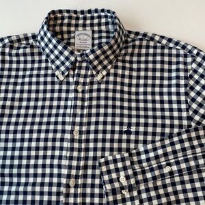 Brooks Brothers, men’s button down  dress, shirt, size large cotton, blue white